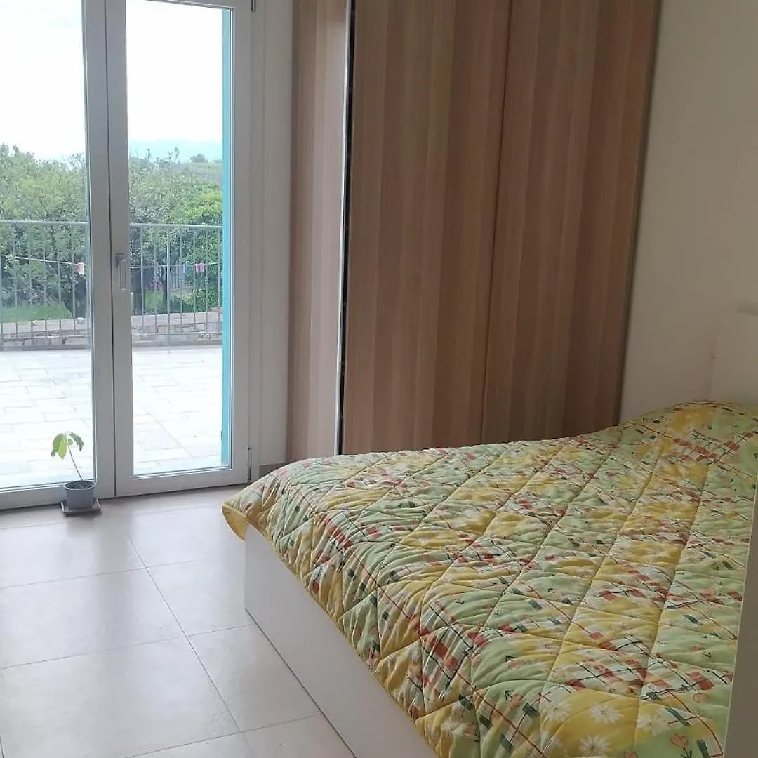 Zefiro Azzurro Villa Bordighera 0*,